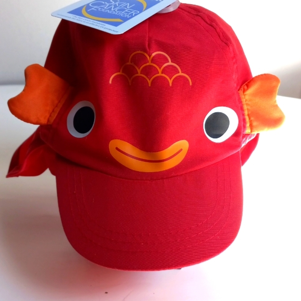 RED SUMMER HAT